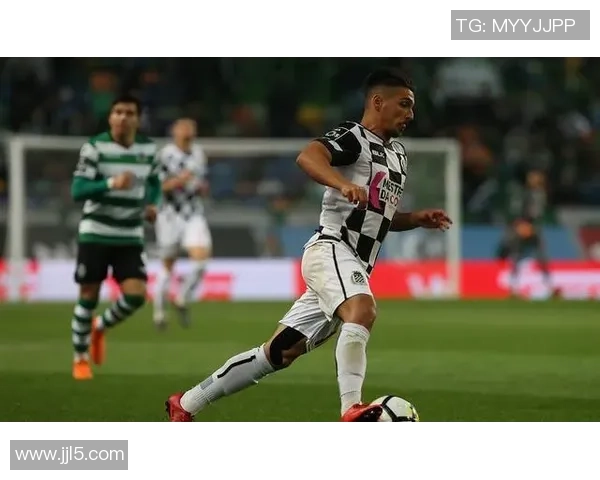 博阿维斯塔迎战吉马雷斯争夺联赛关键三分的激烈对决